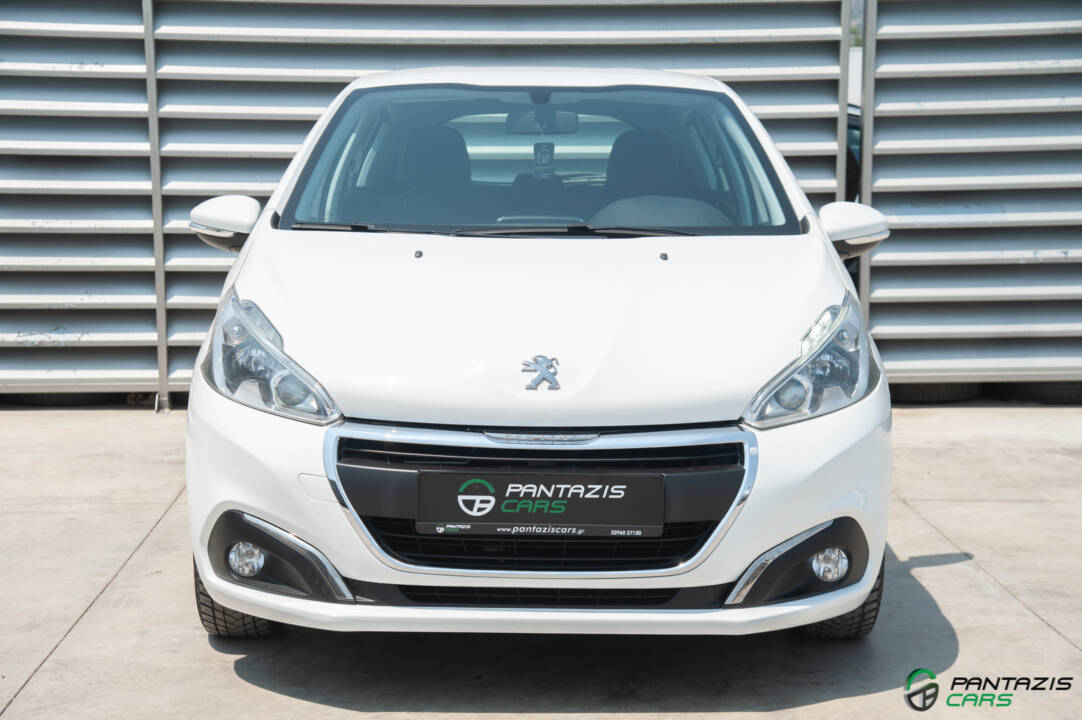 Peugeot 208 Allure 1.2i PureTech 82HP
