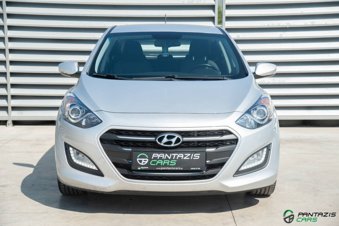 Hyundai i30 1.6CRDi 135HP AUTO